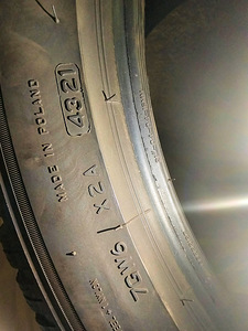275/40 R21 Bridgestone Blizzark LM005, 4,5-5 mm (5 foto / 6)