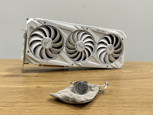 ASUS ROG Strix GeForce RTX 3090 White Edition videokaart (3 foto / 5)