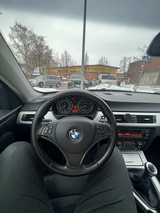 БМВ 330 (8 фото из 11)