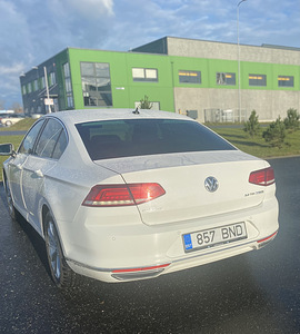 Продажа автомобиля VOLKSWAGEN PASSAT B8 (2 foto / 15)