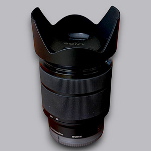 Sony FE SEL2870 ja SEL50F18F objektiivid