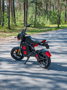 2021 EXO NEUTRINO 6.8kW (3 foto / 10)