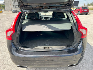 Volvo V60 (8 фото из 13)