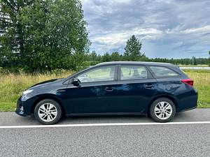 Toyota Auris 2014 LPG/Hybrid (2 foto / 13)