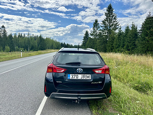 Toyota Auris 2014 LPG/Hybrid (4 foto / 13)