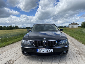 BMW 745D 220KW Facelift (4 foto / 14)