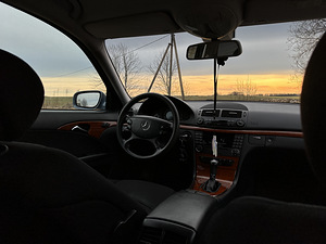 Mercedes-Benz E220, 125kw, 2007 (8 foto / 9)