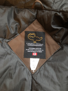 Canada Goose parka (3 foto / 7)