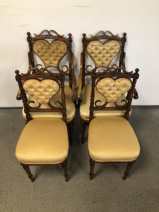 Античный комплект стульев