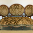 Старый диван-кушетка в стиле рококо (фото #2)