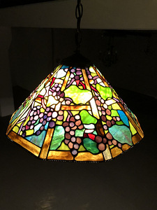 Потолочный светильник в стиле тиффани