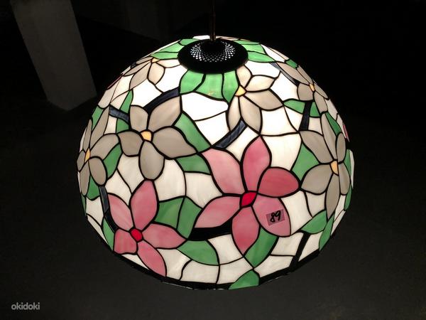 Потолочный светильник в стиле тиффани (фото #1)