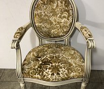 Кресло в стиле Кустави