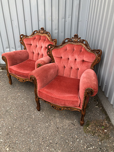 2 кресла в стиле рококо