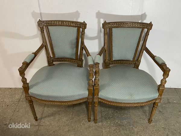 2 старинных кресла в стиле Кустави. (фото #1)