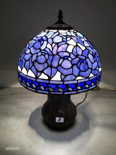 Настольная лампа в стиле Tiffany (фото #1)