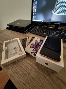 iPhone XR 64GB Coral (1 foto / 4)