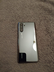 P30 Pro 8/256 GB black (3 foto / 3)