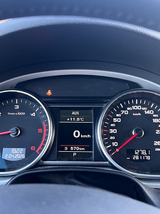Audi Q7 4.2TDI S-line 2012 (10 foto / 13)