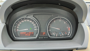 BMW X3 3.0 X-Drive 150kW (11 foto / 15)
