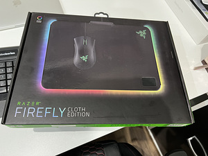 Коврик с подсветкой Razer Firefly (3 фото из 3)