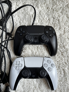Sony PlayStation 5 Digital 2 контроллера (2 фото из 6)