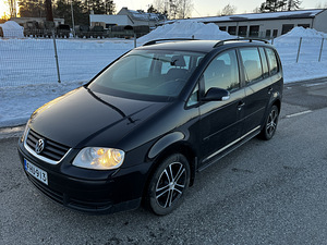 M: 2006 vw touran 1,9tdi 77kw 6manu (1 foto / 7)