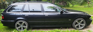 БМВ 525i Туринг (4 фото из 8)