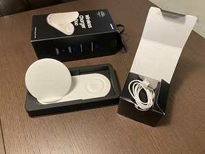 SAMSUNG Wireless Charger DUO (2 foto / 2)