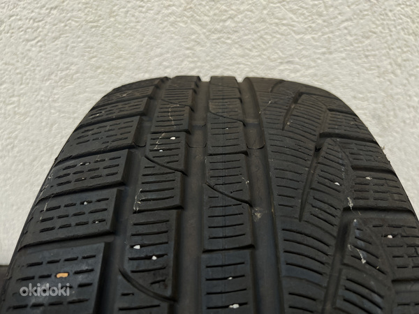 Rehvid R20 245 40 Pirelli M+S Lamell suverehvid R20 245 40 Pirelli M+S Lamell su...