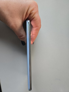 Samsung Galaxy S 20 128GB, uus aku (6 foto / 9)
