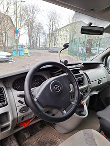 OPEL VIVARO 1.9d/2004a (5 foto / 5)