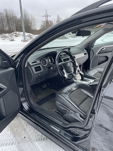 Volvo v70 Facelift (11 фото из 14)