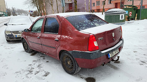 Dacia Logan 2007. 1.5 diesel (7 foto / 15)