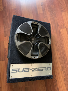 Subwoofer (4 foto / 4)