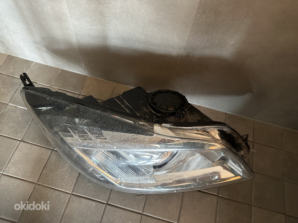 Opel insignia Bi-xenon Esitulid