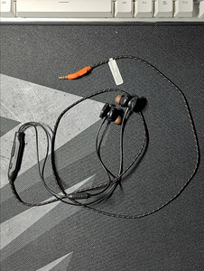 JBL Quantum 50 (3 foto / 4)