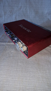 Helikaart Focusrite Scarlett 2i2 2gen (2 foto / 4)