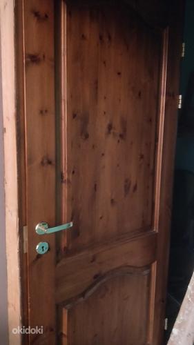 Дверь с коробкой деревянная (фото #2)