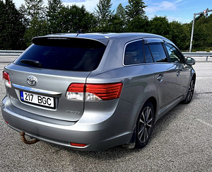 Toyota Avensis 1.8 108kW LPG (6 foto / 11)