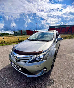 Toyota avensis 2012 LPG (1 foto / 10)