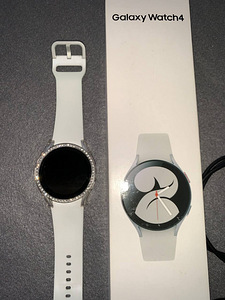 Samsung Galaxy watch 4 LTE 40mm (1 foto / 2)