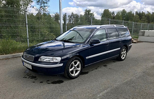 Volvo V70 manuaal 120kw (1 foto / 9)