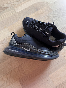 Nike Airmax MX 720 818 (3 фото из 3)