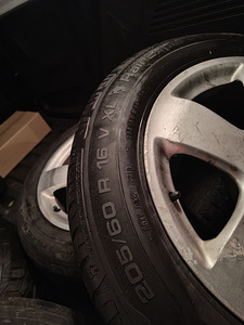 Mercedes Benz E class veljed (1 foto / 5)