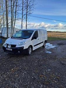 Peugeot Expert (4 фото из 4)