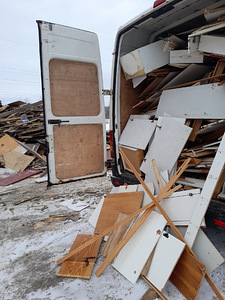 Vana mööbli, rämpsu, kodumasinate äravedu ja utiliseerimine (2 foto / 3)