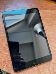 iPad мини (1 фото из 3)