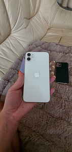 iPhone 11 64 ГБ (1 фото из 2)