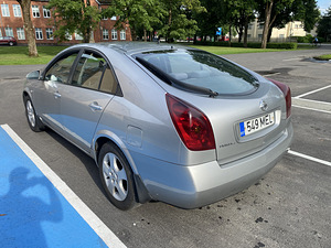 Nissan Primera (4 foto / 6)